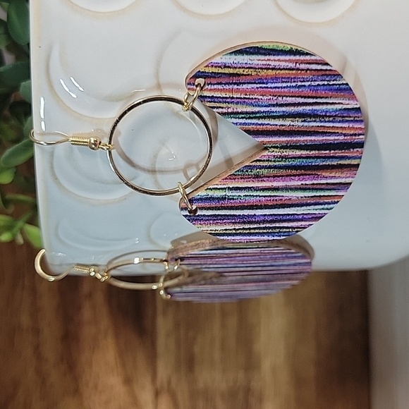 MICRO STRIPE WOOD AND RING DROP EARRINGS - Picture 5 of 8